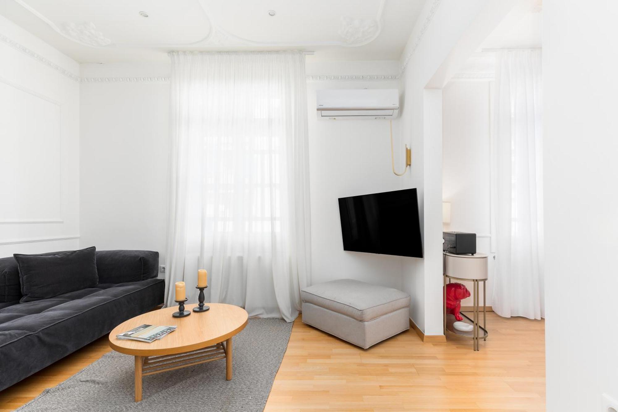 Zoe By Halu! Lovely Penthouse In The Center Apartment